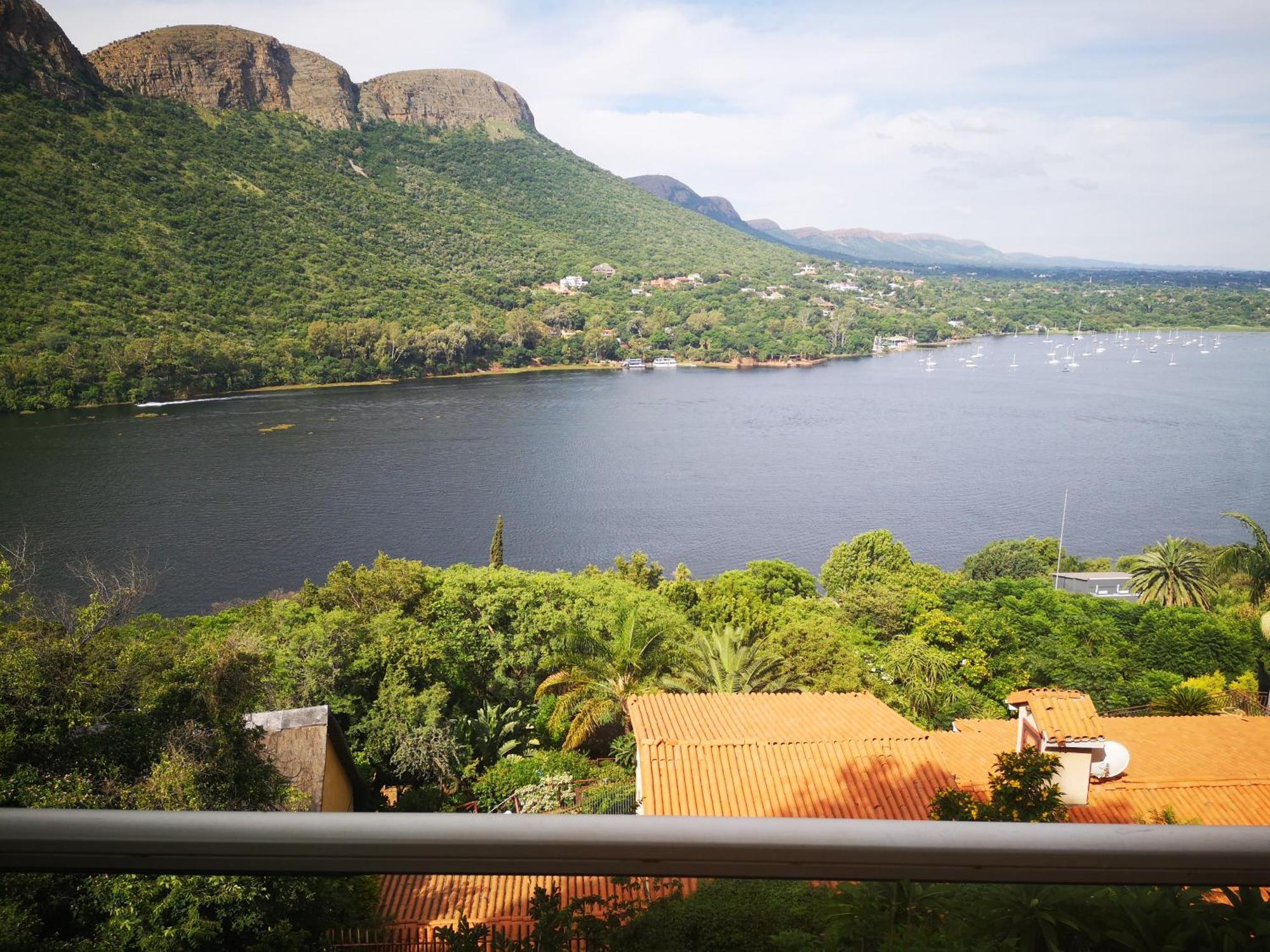 Letamong Hartbeespoort Quarto foto