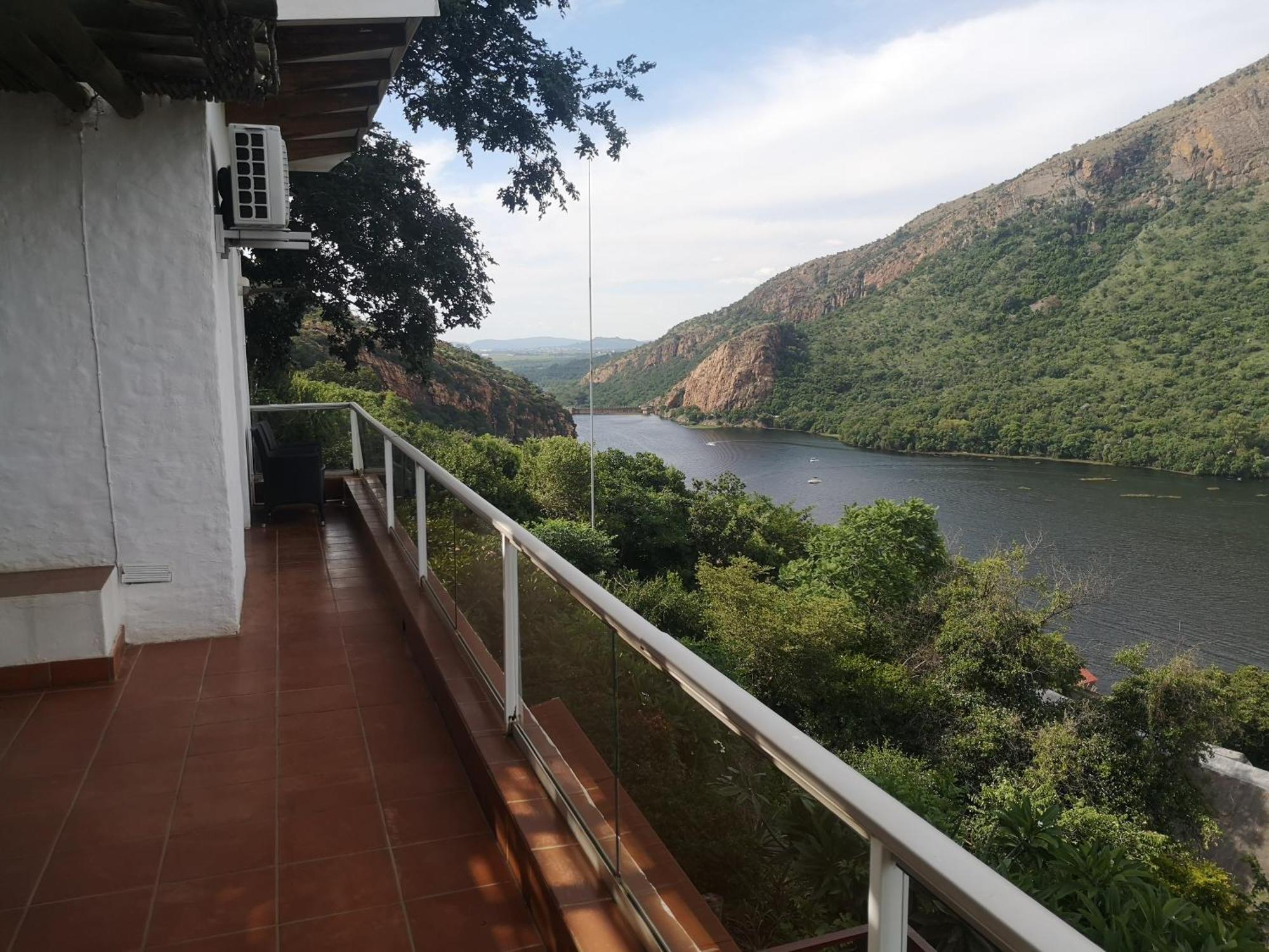 Letamong Hartbeespoort Quarto foto
